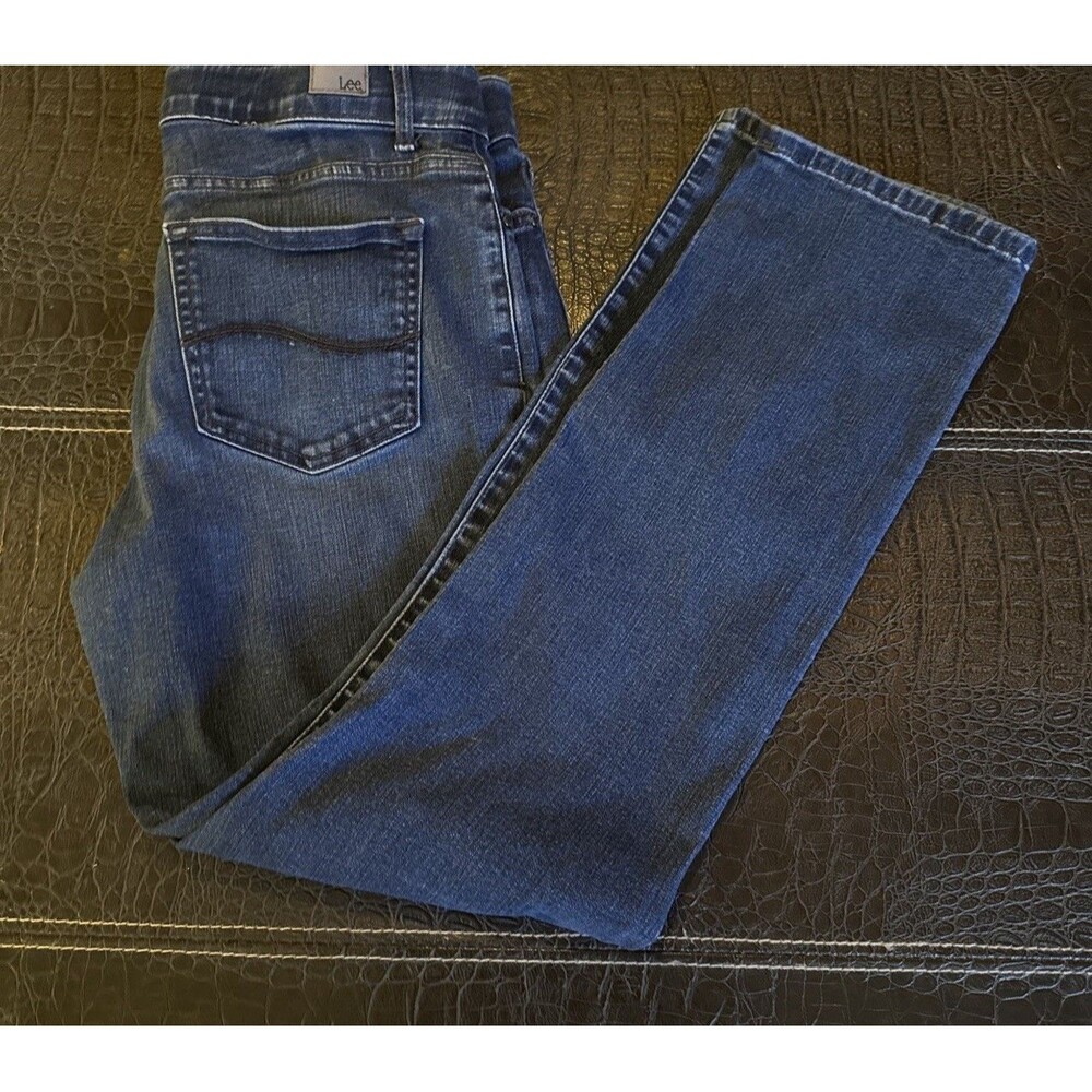LEE Flex Motion Womens Regular Fit Straight Leg Mid Rise Jean Size 14 Medium